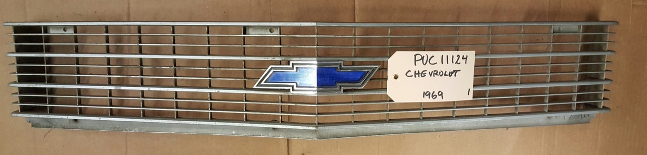 1969 Chevrolet Grille  - PUC11124