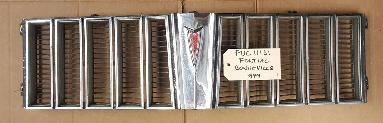 1979 Bonneville Grille  - PUC11131