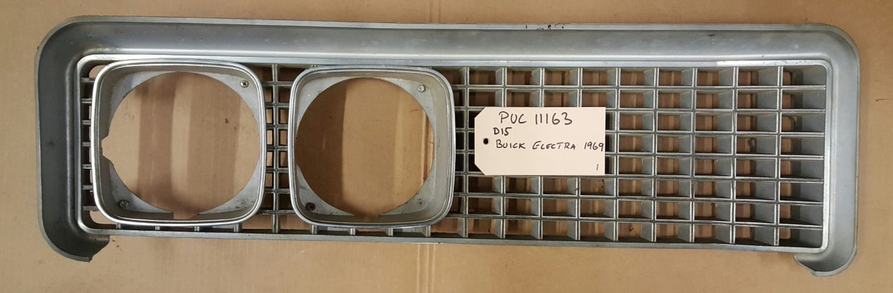 1969 Buick Electra Grille RH - PUC11163