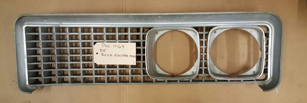 1969 Buick Electra Grille LH - PUC11164