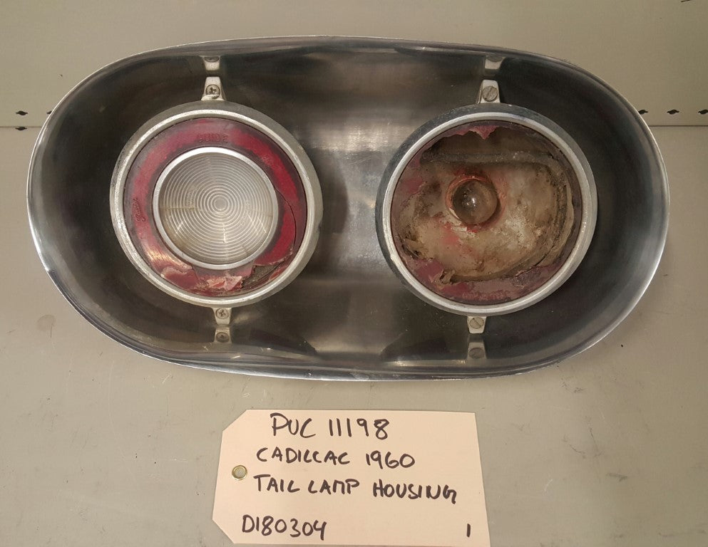 1960 cadillac Tail lamp housing - PUC11198