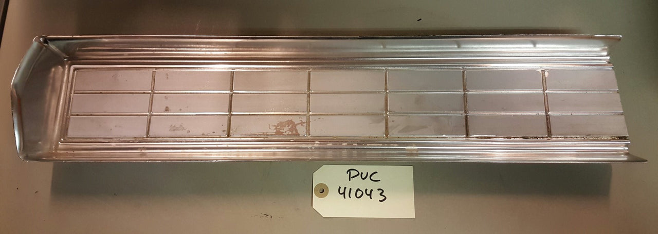 Cadillac Molding rear - PUC41043