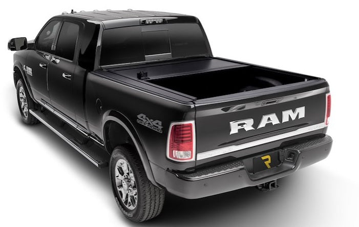 Tonneau Cover Man.Retractable, Key, Polycarb. - RETRAX60231
