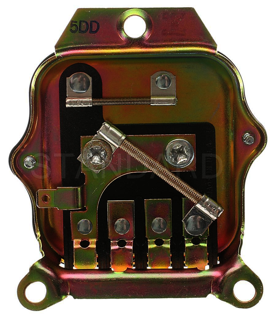 Voltage Regulator GM 62-72 External  - STVR103